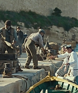 221.jpg